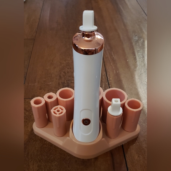 Makeup Brush Cleaner - Picture 2 of 10